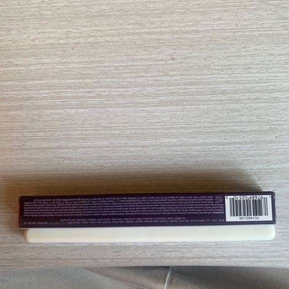 SOLD - tarte Maracuja Juicy Plumping Lip Oil In Goji Berry NIB Authentic - Picture 5 of 7